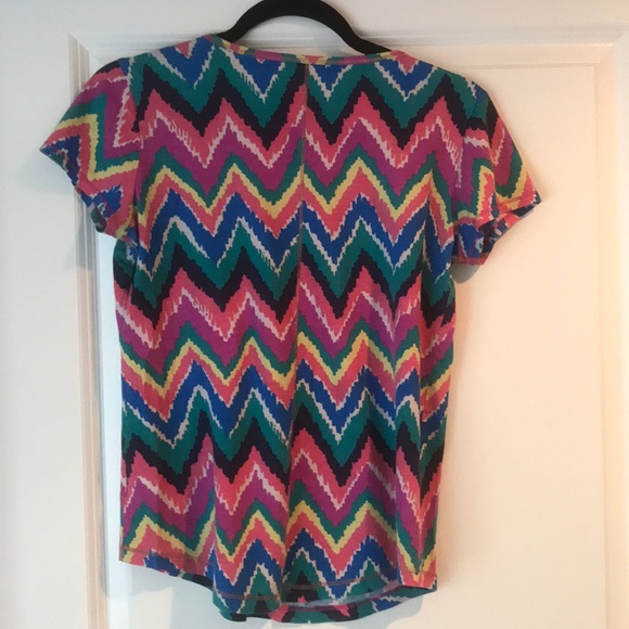 Lilly Pulitzer Hearts a Flutter short sleeve shirt - Picture 3 of 4